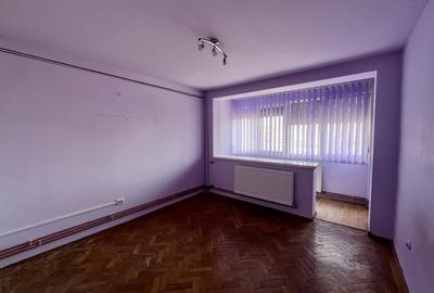 Apartament cu 2 camere decomandat în Circumvalațiunii