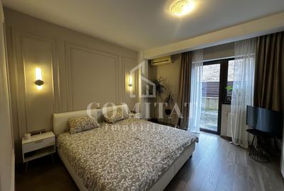 Apartament cu 3 camere semidecomandat, mobilat în Florești