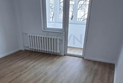 REA1028615 Apartament 3 Camere I Metrou I De vanzare - 1