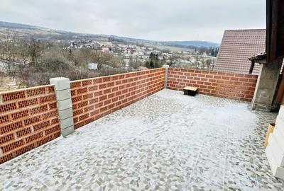 Casa in Bucium, 400m distanta de bulevard, priveliște superba 360° - 2