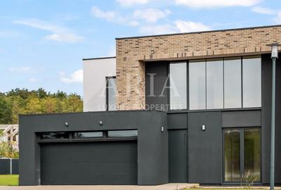 Casă individuală cu 5 camere în Pipera