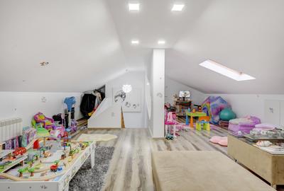 Siguranța unei Construcții Riguroase într-o Vilă Elegantă din Dobroesti - 12