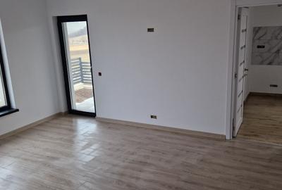 Casa noua pe parter la Bucovina-Curtesti - 2