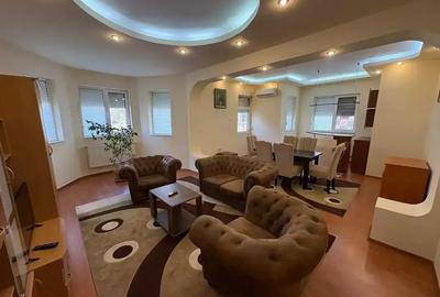 Casă cu 5 camere în Pipera