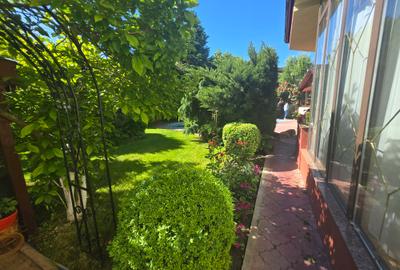 Casa individuala cu piscina. P+1+M. zona foarte buna - 2