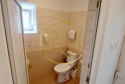 Închiriez spațiu comercial 4 camere–Zona Centrală – 77 mp utili. - 12