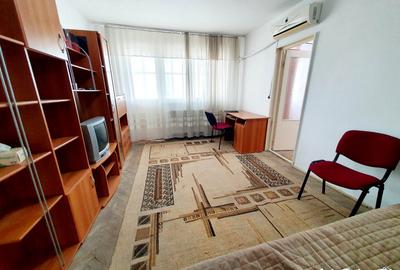 Apartament cu 2 camere semidecomandat, mobilat în 9 Mai