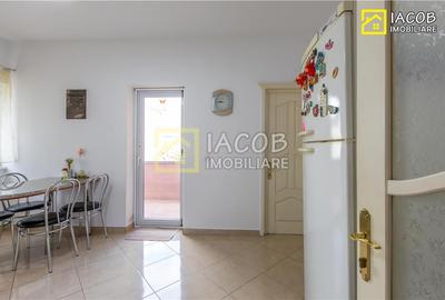 1/2 Duplex  S+D+P+2E, 455 mp in zona centrala a mun. Bacau - 28