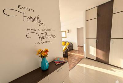 Apartament cu 3 camere, mobilat în Central