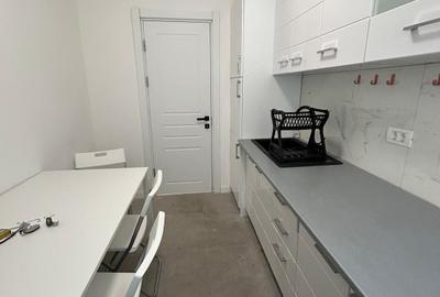 Apartament cu 2 camere decomandat în Crângași