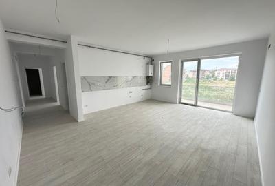 Bloc nou. Apartament cu 3 camere spations. 2 Bai. Etaj 1 - 1