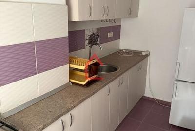 Garsonieră decomandată, mobilată în Cug