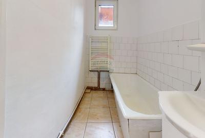 DECOMANDAT| Zona ASTRA | 58 MP TOTALI | PRIVELISTE | - 12