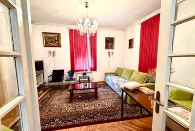 Vila de închiriat -  Piața Unirii - 3