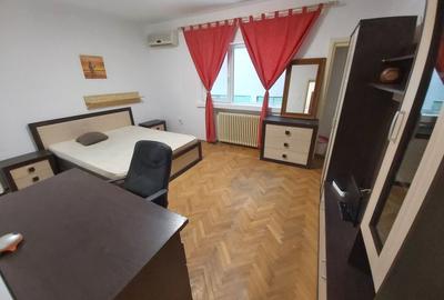 Romana -  ASE 300 euro/luna Piata Romana - 4