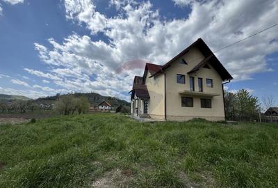 Casă nouă în Moșna – priveliște superbă spre biserica fortificată - 4