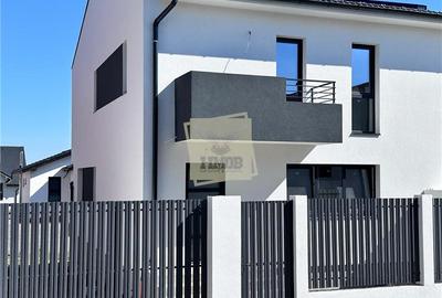 Casa cu 4 camere 2 bai si 300 mp teren in zona Calea Cisnadiei - 19