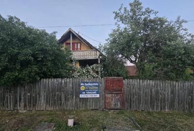 Casă cu 7.769 mp teren și pădure | Budieni | 53.000€ - 17