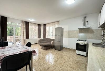 Apartament cu 3 camere semidecomandat, mobilat în Gheorgheni