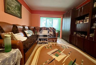 Apartament cu 3 camere decomandat, mobilat în Soarelui