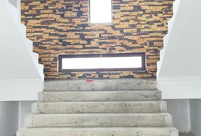 VILA DEOSEBITA VALU LUI TRAIAN P+M - 25