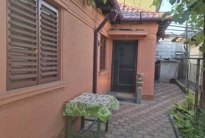 Casa 4 Camere + Garaj + Beci - Cartier Coiciu, Zona Institutul de Marina - 1