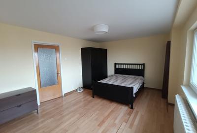 Inchiriez Garsoniera Bld Decebal  42mp - 1