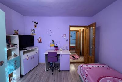 3 cam. etaj 1, 2 bai, 2 balcoane, mobilat+utilat, zona Spital - 12
