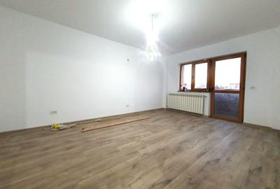 Apartament decomandat cu 3 camere, 66 mp., Calea București - 1