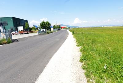 Teren de vanzare cu deschidere la DN 73. - 4