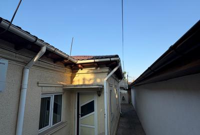 Casa de vânzare - Constanta - 6 CAMERE-147 mp. totali ( fără curtea interioară) - 34