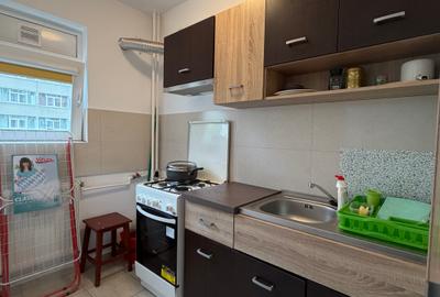Garsoniera Titan Prima Inchiriere 32 Mp Bloc Reabilitat 6 Min Metrou 11 Min IOR - 12