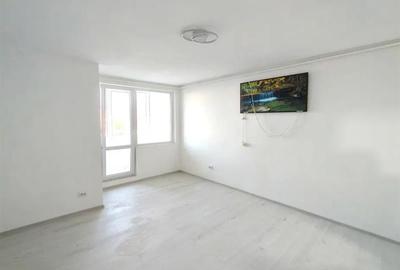 Garsonieră decomandată în Noua