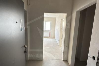 Apartament cu 2 camere semidecomandat în Florești