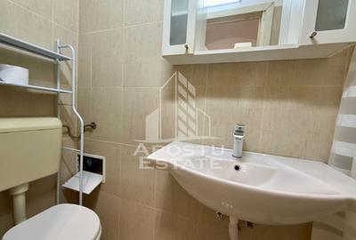 Apartament 2 camere de vanzare, centrala proprie, Piata Unirii - 10