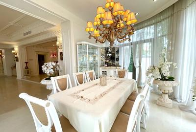Impressive Villa *1500 SQM usable* 2613 SQM land / Open to the lake - 11