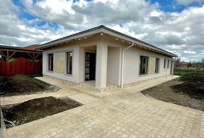 Individuala Parter Sanmihaiu Roman,4 Camere,2 Bai,Proiect Modern,Curte Amenajata - 1