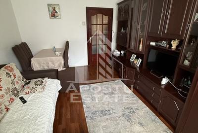 Apartament cu 2 camere decomandat, mobilat în Buziașului