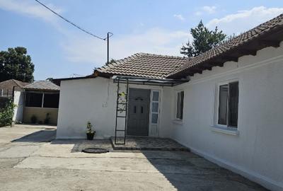 Vand Casa pe Bulevard direct in statia de autobuz. 1 minut de noul McDrive etc. - 1