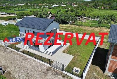Casă individuală cu 5 camere în Ștefănești