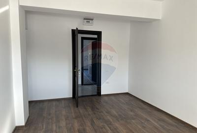 Spațiu comercial de 810 mp de închiriat - 6