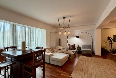 Apartament cu 3 camere semidecomandat, mobilat în Ultracentral
