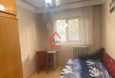 Apartament cu 3 camere, Semidecomandat, Alexandru cel Bun - 4