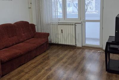 Apartament cu 3 camere decomandat, mobilat în Gorjului