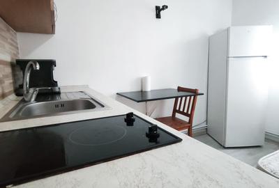 Garsonieră semidecomandată, mobilată în Nicolina