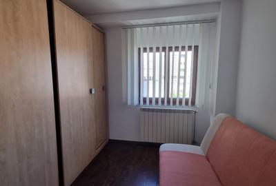 Apartament central 3 camere de inchiriat - 10