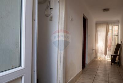 Andronache -vanzare casă si teren intravilan cu suprafata de 241 mp - 9