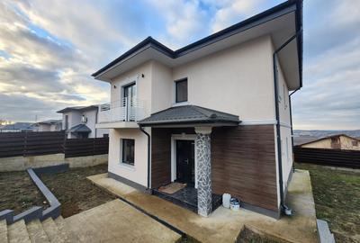 CASA 4 CAMERE, 2 BAI, 440 MP TEREN, MIROSLAVA - 21