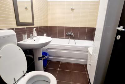 Apartament cu 2 camere decomandat, mobilat în Central