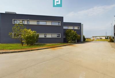 Spațiu comercial modern cu parcare proprie - 2
